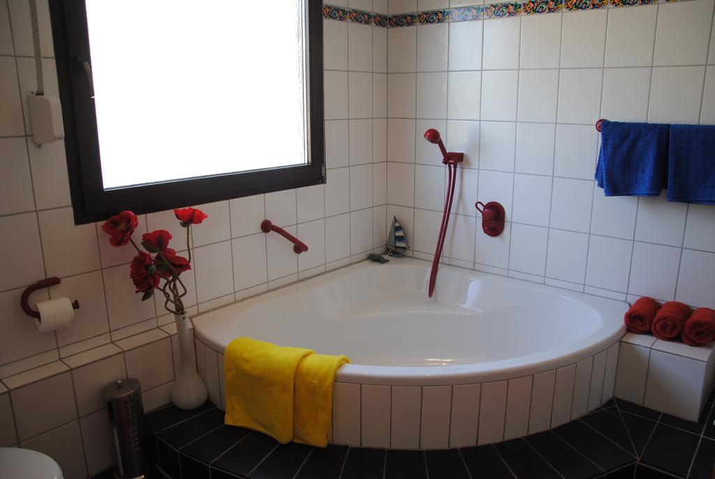 Ferienwohnung Rosengarten Osburg Exterior foto